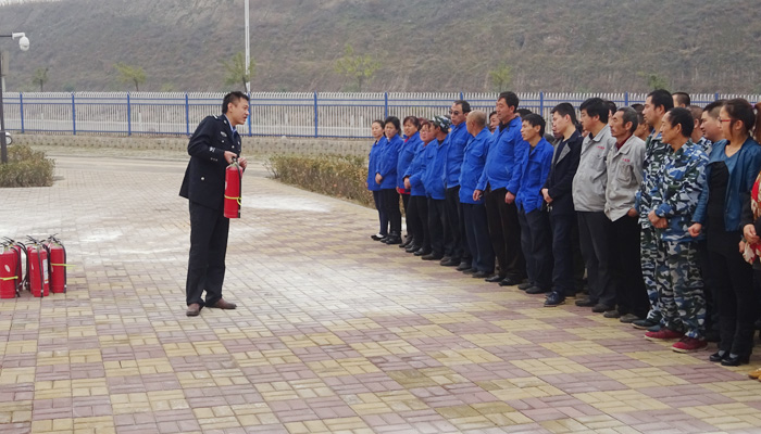院保卫部组织进行消防演练及考试活动 院保卫部组织进行消防演练及考试活动