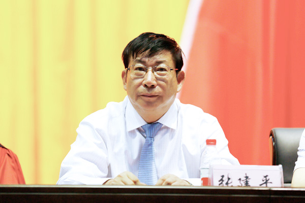 我院举行2013届毕业生毕业典礼暨学位授予大会 我院举行2013届毕业生毕业典礼暨学位授予大会
