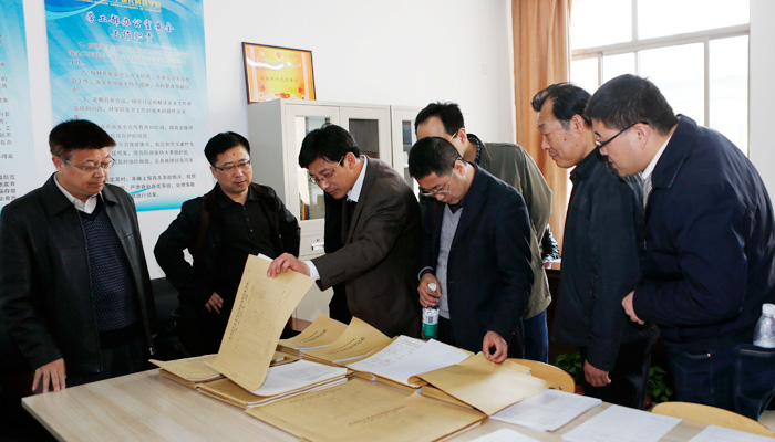 校威廉希尔例会在我院孝义校区召开