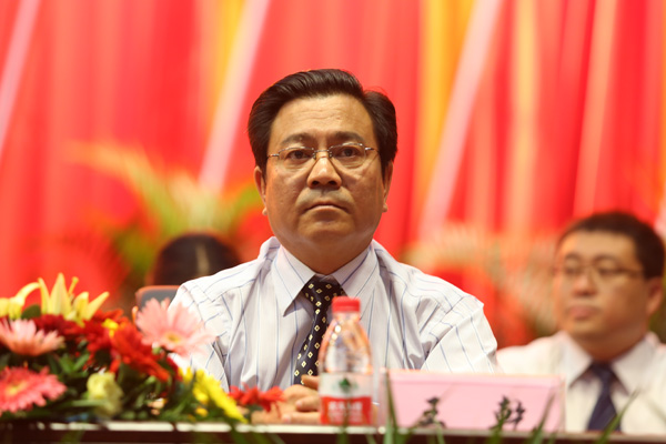 我院举行2012届毕业生毕业典礼 我院举行2012届毕业生毕业典礼