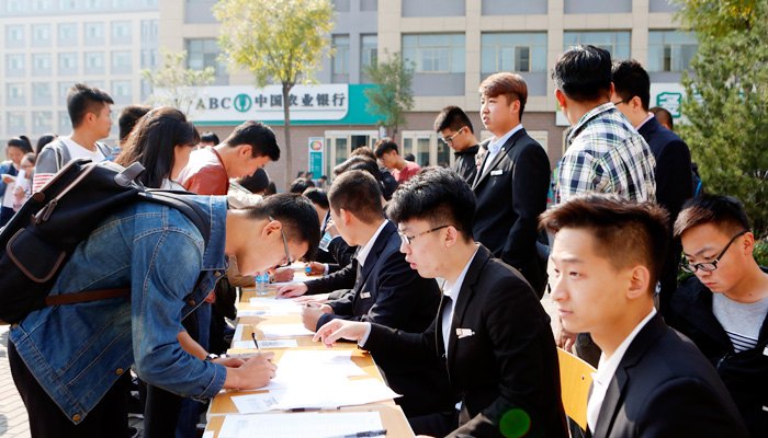 我院2016年各学生组织、社团纳新工作圆满结束