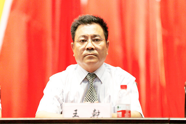 我院举行2013届毕业生毕业典礼暨学位授予大会 我院举行2013届毕业生毕业典礼暨学位授予大会