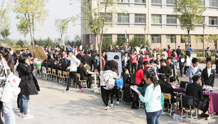 我院2016年各学生组织、社团纳新工作圆满结束