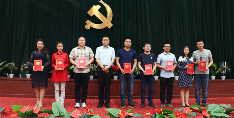 我院成功举办第八届全国大学生电子商务“创新、创意及创业”挑战赛校级决赛 我院成功举办第八届全国大学生电子商务“创新、创意及创业”挑战赛校级决赛