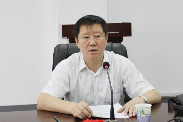 我院召开第一届学位评定委员会第一次会议 我院召开第一届学位评定委员会第一次会议
