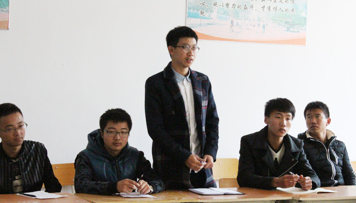 我院召开2015级新生代表座谈会 我院召开2015级新生代表座谈会