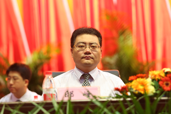 我院举行2012届毕业生毕业典礼 我院举行2012届毕业生毕业典礼