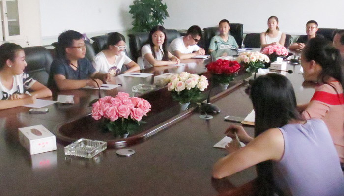 我院召开2015届毕业生主要学生干部座谈会