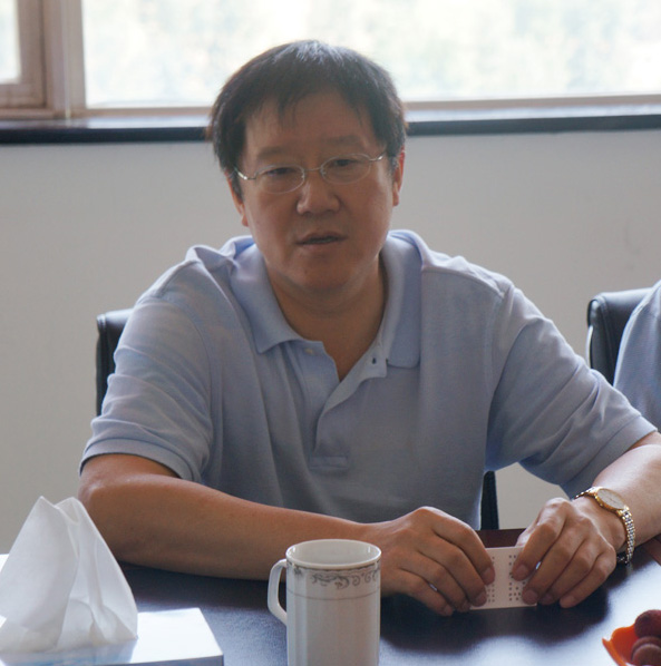吕明副校长一行五人慰问我院暑期实践队员 吕明副校长一行五人慰问我院暑期实践队员