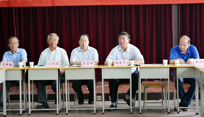 我院召开党委中心组理论学习扩大会 我院召开党委中心组理论学习扩大会