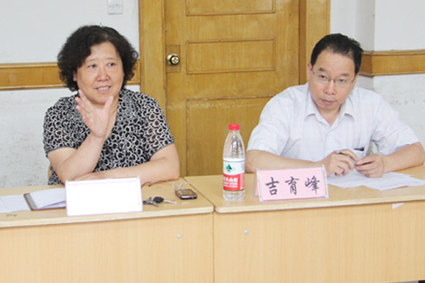 我院召开2012届毕业生党员座谈会 我院召开2012届毕业生党员座谈会
