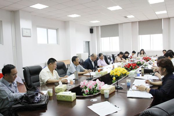 我院召开第一届学位评定委员会第一次会议 我院召开第一届学位评定委员会第一次会议
