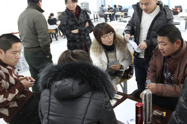 我院工会举办“双升级”扑克牌比赛 我院工会举办“双升级”扑克牌比赛