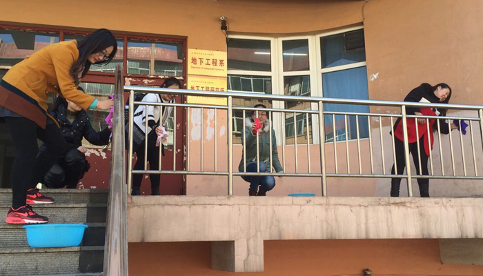 我院各学生党支部开展“传承雷锋精神 弘扬核心价值观”学习雷锋主题月活动 我院各学生党支部开展“传承雷锋精神 弘扬核心价值观”学习雷锋主题月活动