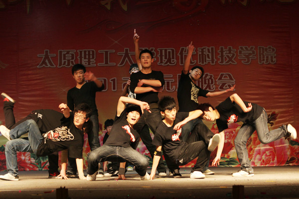 我院2012年元旦晚会圆满结束 我院2012年元旦晚会圆满结束