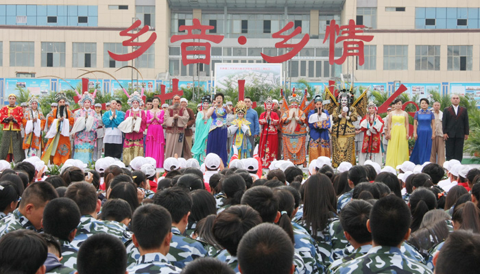 山西卫视《走进大戏台》在我院孝义校区专场演出 山西卫视《走进大戏台》在我院孝义校区专场演出